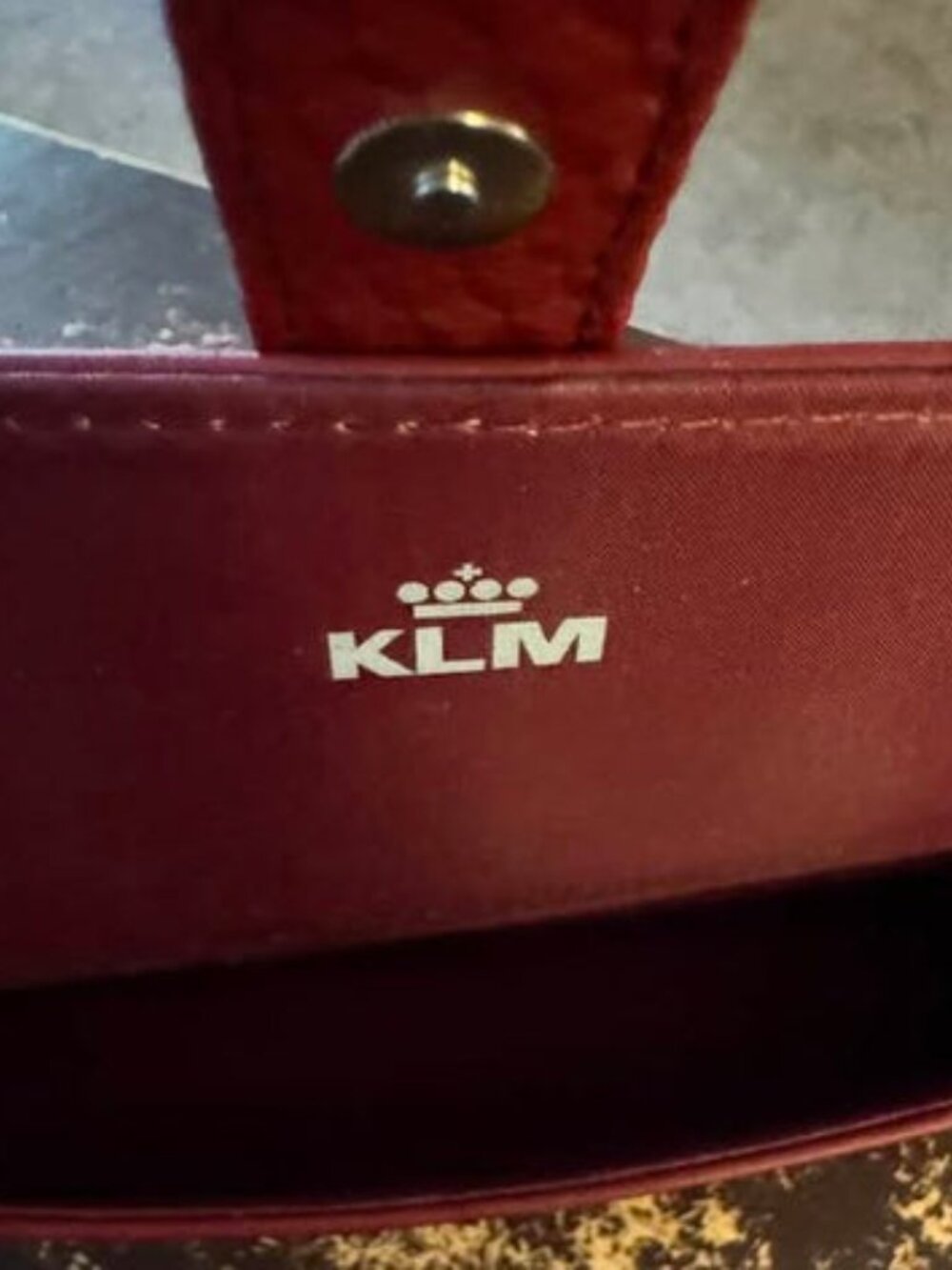 KLM Jan Taminiau Burgundy Clutch - Picture 2 of 4